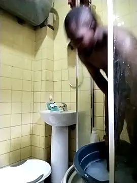 Snapshot of Polygamist chatting on 02/01/26, 12:59 Polygamist online show from 02/01/26, 12:59