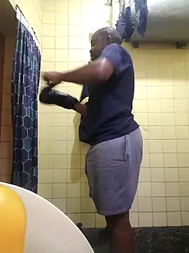 Snapshot of Polygamist chatting on 03/18/26, 05:10 Polygamist online show from 03/18/26, 05:10