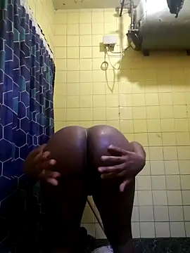 Snapshot of Polygamist chatting on 03/19/26, 05:22 Polygamist online show from 03/19/26, 05:22