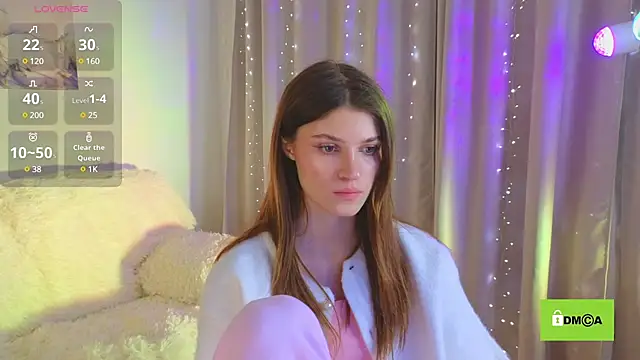 Hello Vivienne online show from 02/04/25, 04:29