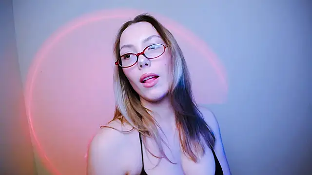 VanessaMay  online show from 02/14/25, 09:43