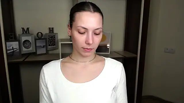 Snapshot of VanessaMay_ chatting on 03/13/26, 04:35 VanessaMay online show from 03/13/26, 04:35