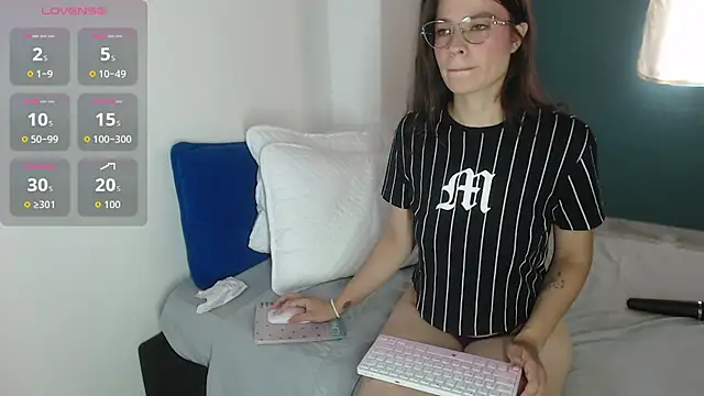 Mily Miley online show from 11/02/25, 07:16