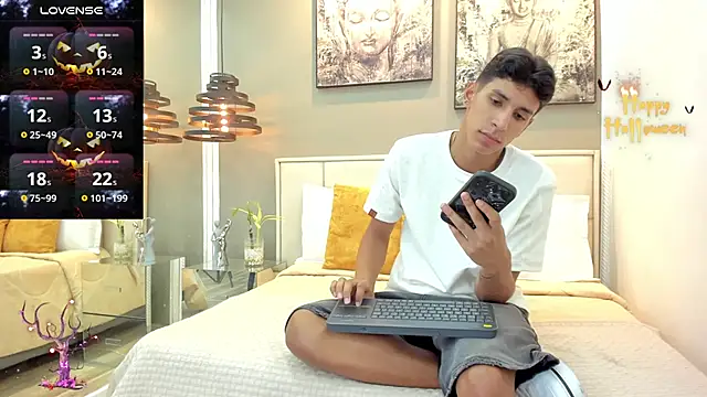 kieran derek online show from 10/25/25, 03:25