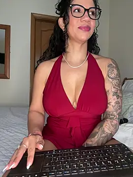 soli-lov online show from 02/14/25, 12:57