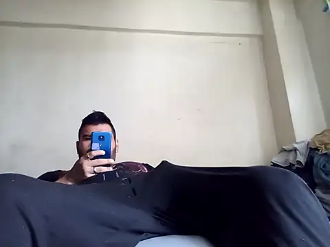 Snapshot of 6MataGarcia chatting on 12/11/24, 04:31 6MataGarcia online show from 12/11/24, 04:31