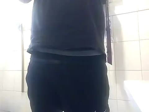 Snapshot of 6MataGarcia chatting on 12/28/24, 11:37 6MataGarcia online show from 12/28/24, 11:37