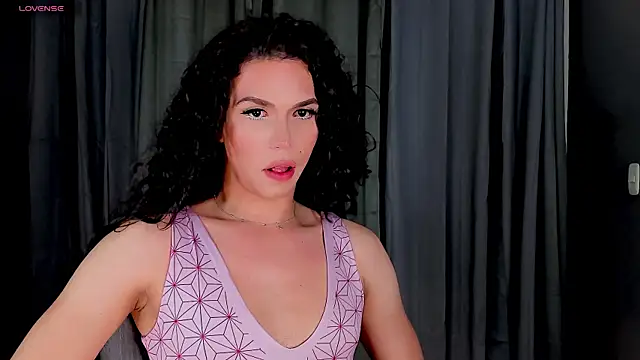 gatitavenecis online show from 12/19/24, 11:03