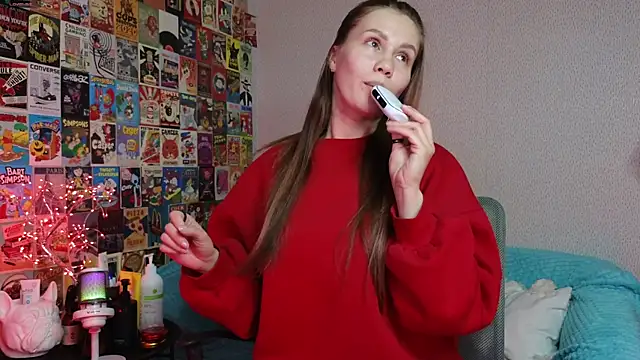 Snapshot of LittleLeen chatting on 10/26/25, 04:02 LittleLeen online show from 10/26/25, 04:02