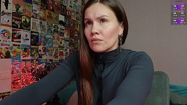 Snapshot of LittleLeen chatting on 11/06/25, 05:25 LittleLeen online show from 11/06/25, 05:25