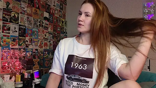 Snapshot of LittleLeen chatting on 11/24/25, 04:29 LittleLeen online show from 11/24/25, 04:29