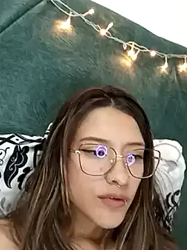 Snapshot of Gabby_and_Alice chatting on 01/13/25, 02:28 Gabby and Alice online show from 01/13/25, 02:28