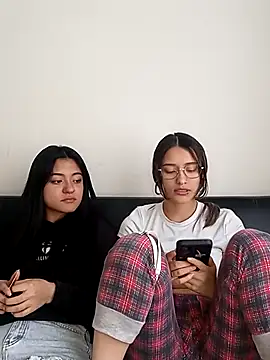 Snapshot of Gabby_and_Alice chatting on 02/28/25, 06:31 Gabby and Alice online show from 02/28/25, 06:31