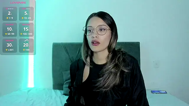 Snapshot of Gabby_and_Alice chatting on 10/09/25, 10:30 Gabby and Alice online show from 10/09/25, 10:30