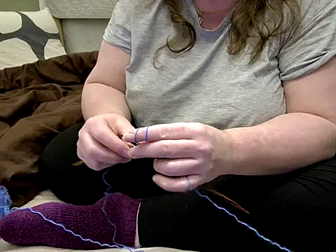 Snapshot of MarthaBriest chatting on 04/26/26, 03:15 MarthaBriest online show from 04/26/26, 03:15