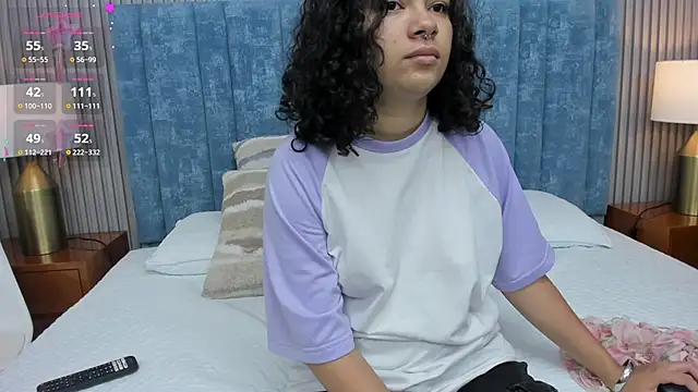 pretty sunlight  online show from 12/03/25, 01:24