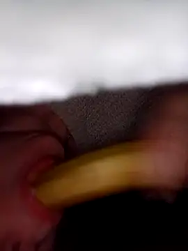 Snapshot of YuliannaFox chatting on 02/07/25, 10:09 YuliannaFox online show from 02/07/25, 10:09