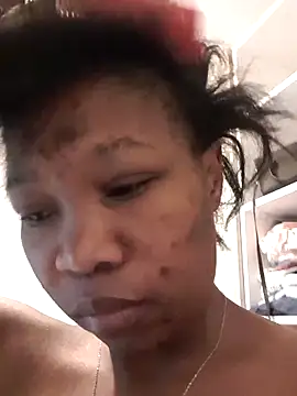 TheSweetBerry online show from 10/30/25, 03:08