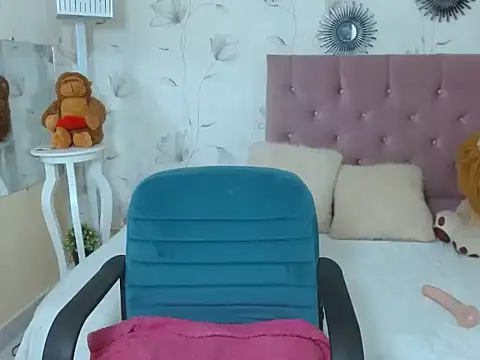 madisson smalltits online show from 01/28/25, 12:32