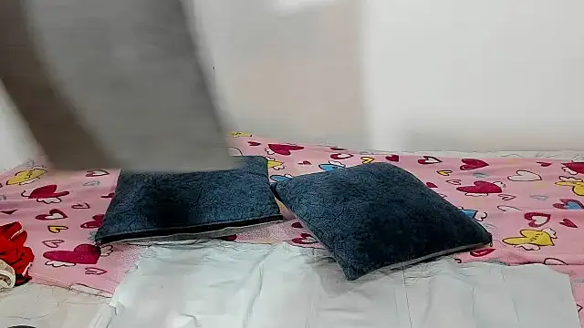 madisson smalltits online show from 12/01/25, 01:05