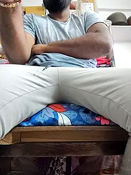 Snapshot of telugu_boyy chatting on 03/01/25, 04:15 telugu boyy online show from 03/01/25, 04:15