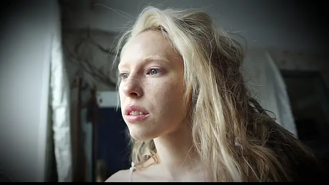  Phantom thread  online show from 02/25/25, 08:58