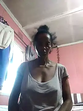 Snapshot of sweets_80 chatting on 02/10/25, 04:19 sweets 80 online show from 02/10/25, 04:19