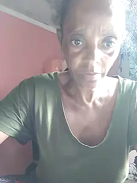 Snapshot of sweets_80 chatting on 02/20/25, 11:53 sweets 80 online show from 02/20/25, 11:53