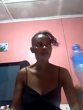 Snapshot of sweets_80 chatting on 09/16/25, 05:58 sweets 80 online show from 09/16/25, 05:58