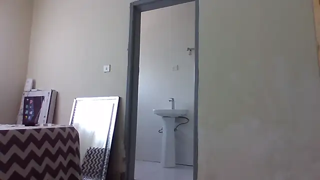 sweets 80 online show from 04/07/26, 01:00