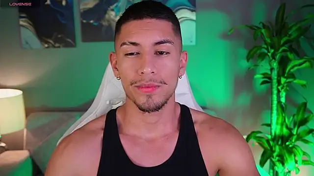 Snapshot of Aaronfox_x chatting on 01/15/25, 11:51 Aaronfox x online show from 01/15/25, 11:51