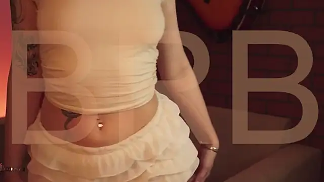 Snapshot of EllieCutes chatting on 02/06/26, 08:18 EllieCutes online show from 02/06/26, 08:18