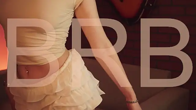 Snapshot of EllieCutes chatting on 02/20/26, 05:37 EllieCutes online show from 02/20/26, 05:37