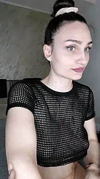 Snapshot of AliyaWade_ chatting on 03/19/26, 07:29 AliyaWade online show from 03/19/26, 07:29