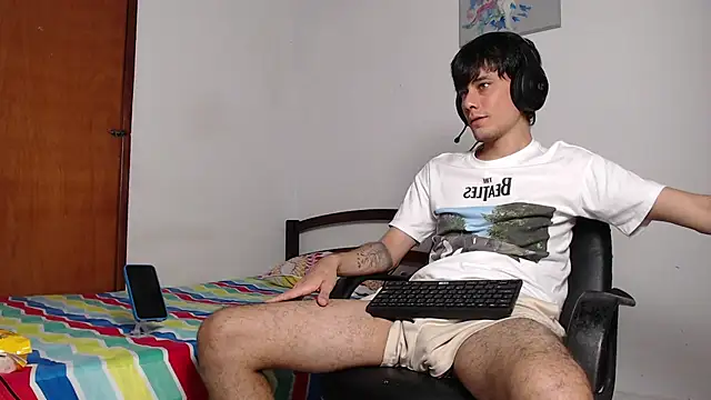 Huge latin cock online show from 12/17/24, 10:11