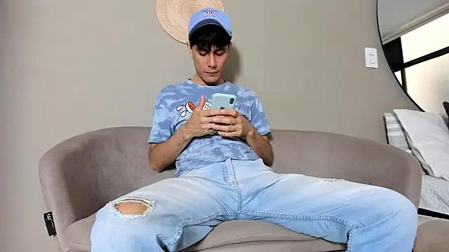 Huge latin cock online show from 02/09/25, 09:06