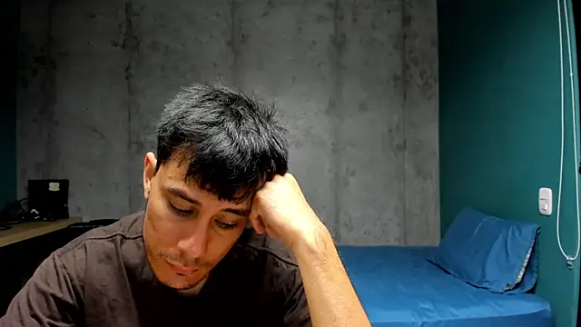 Huge latin cock online show from 03/15/26, 01:11