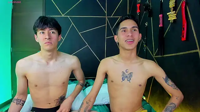 Snapshot of MillersKink chatting on 12/14/24, 04:09 MillersKink online show from 12/14/24, 04:09