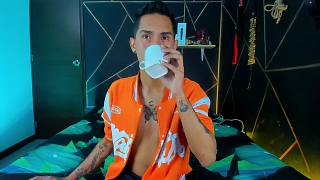 Snapshot of MillersKink chatting on 03/07/25, 09:17 MillersKink online show from 03/07/25, 09:17