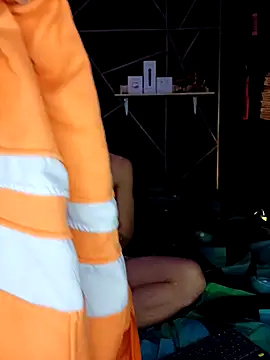 Snapshot of MillersKink chatting on 03/09/25, 04:16 MillersKink online show from 03/09/25, 04:16