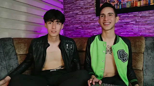 Snapshot of MillersKink chatting on 03/12/25, 12:53 MillersKink online show from 03/12/25, 12:53