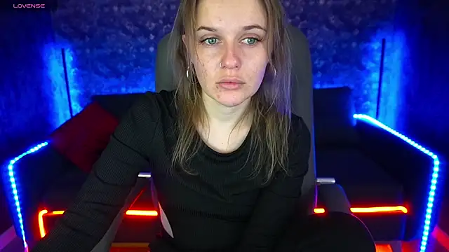 MaribelRiverr  online show from 02/06/25, 06:18