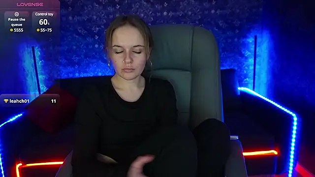 MaribelRiverr  online show from 02/06/25, 09:22