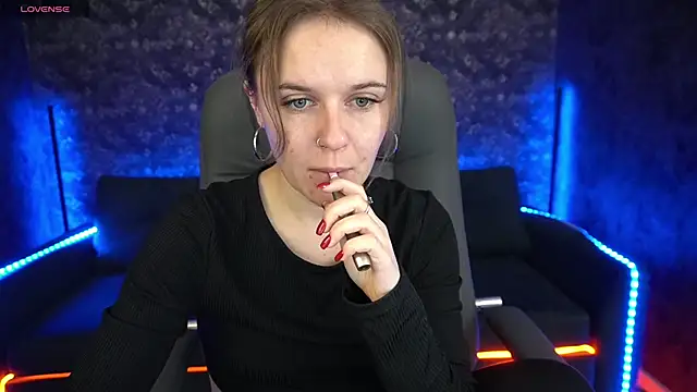 MaribelRiverr  online show from 02/08/25, 06:22