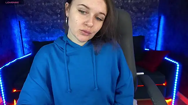 MaribelRiverr  online show from 02/13/25, 06:30