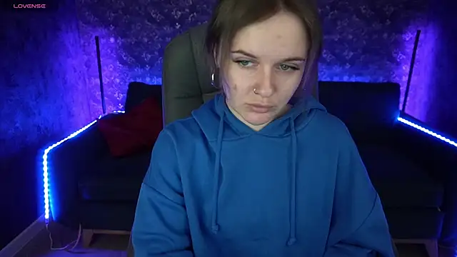 MaribelRiverr  online show from 02/22/25, 06:39