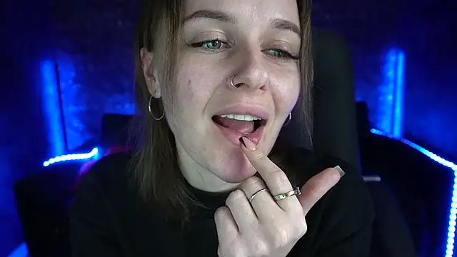 MaribelRiverr  online show from 03/04/25, 09:29