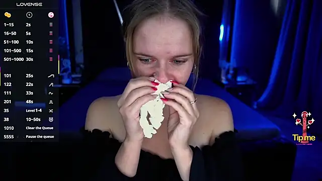 MaribelRiverr  online show from 09/15/25, 07:41