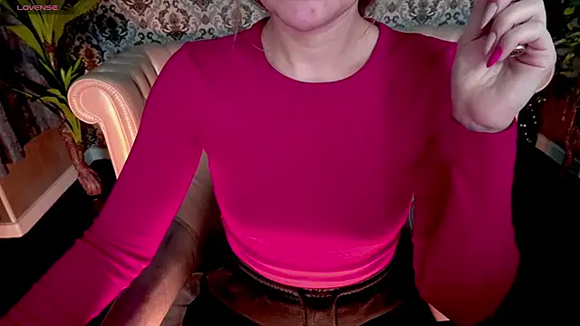 MaribelRiverr  online show from 09/19/25, 05:42