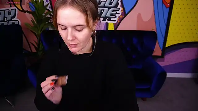 MaribelRiverr  online show from 11/18/25, 10:31